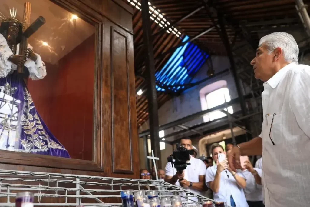 Mulino Inspects Restoration Advances at San Felipe Church in Portobelo / Presidency of Panama