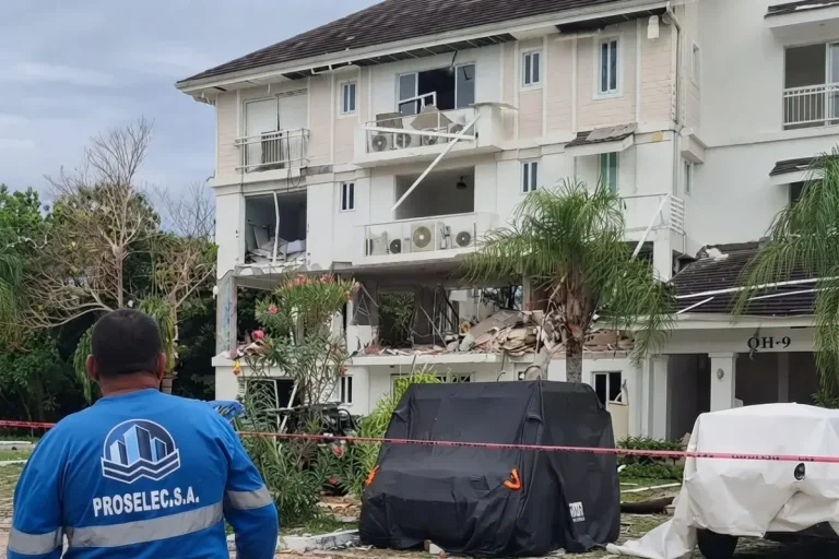 PANIC IN BIJAO! Brutal Explosion Destroys Apartments and Leaves 2 Injured Bijao Explotion Courtesy to Media.