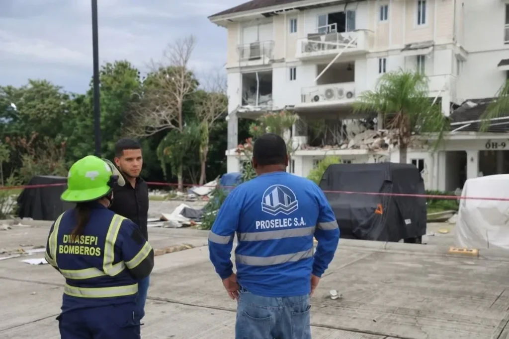 Authorities at Bijao By EXPAT TIMES.