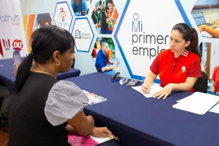 Feria de empleo By Mitradel.