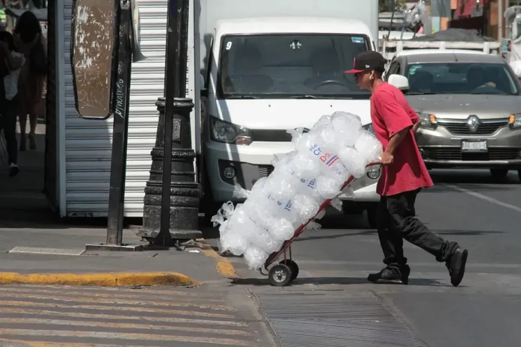 Monopoly practices with ice have been reported, photo courtesy: Heraldo