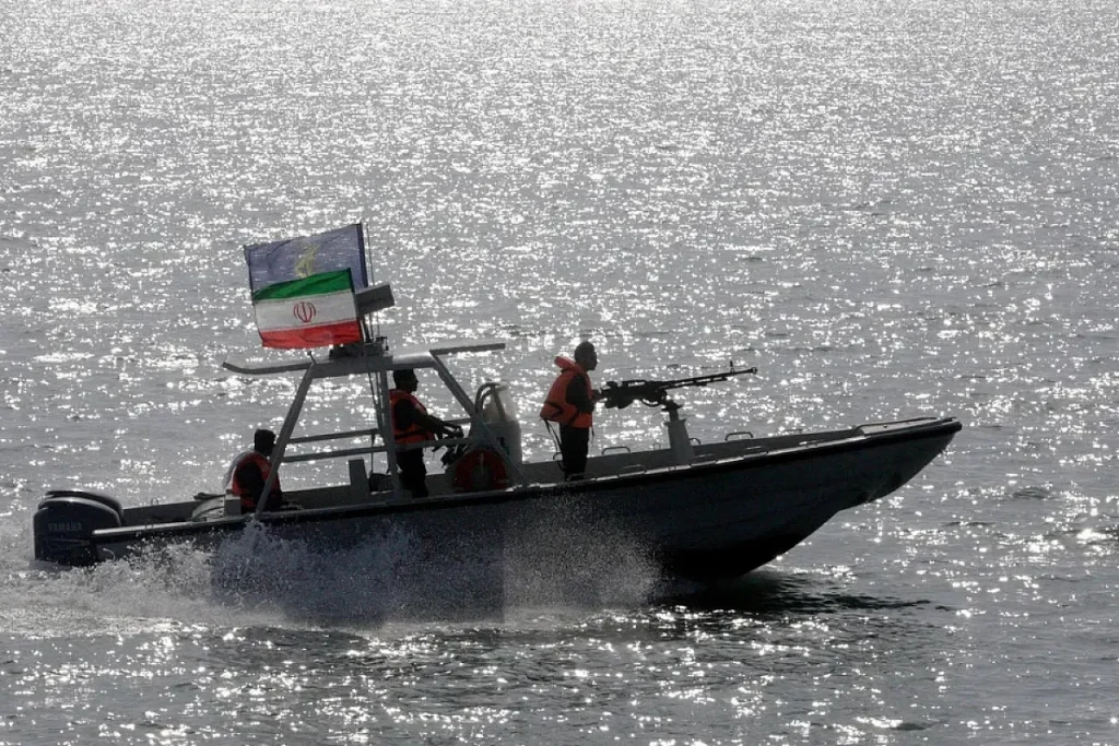 Iran revolutionary guards speed boat By AP.