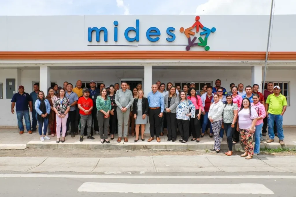 MIDES Panama. By Mides.
