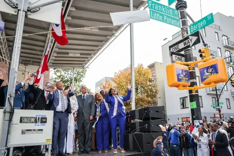 Panama Way New York. By Panamanian Gov.