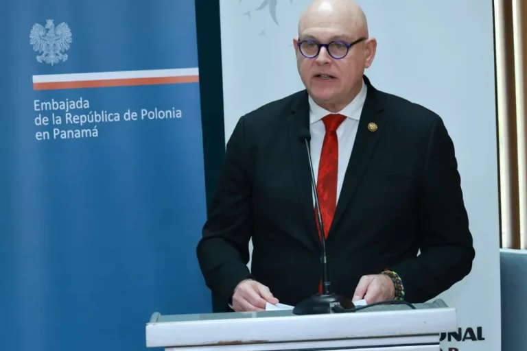Poland and Latin America in democratic thought in the current geopolitical context, inaugurated this Thursday by the Deputy Minister of Multilateral Affairs and Cooperation, Carlos Guevara Mann Credit Mire GOB.j