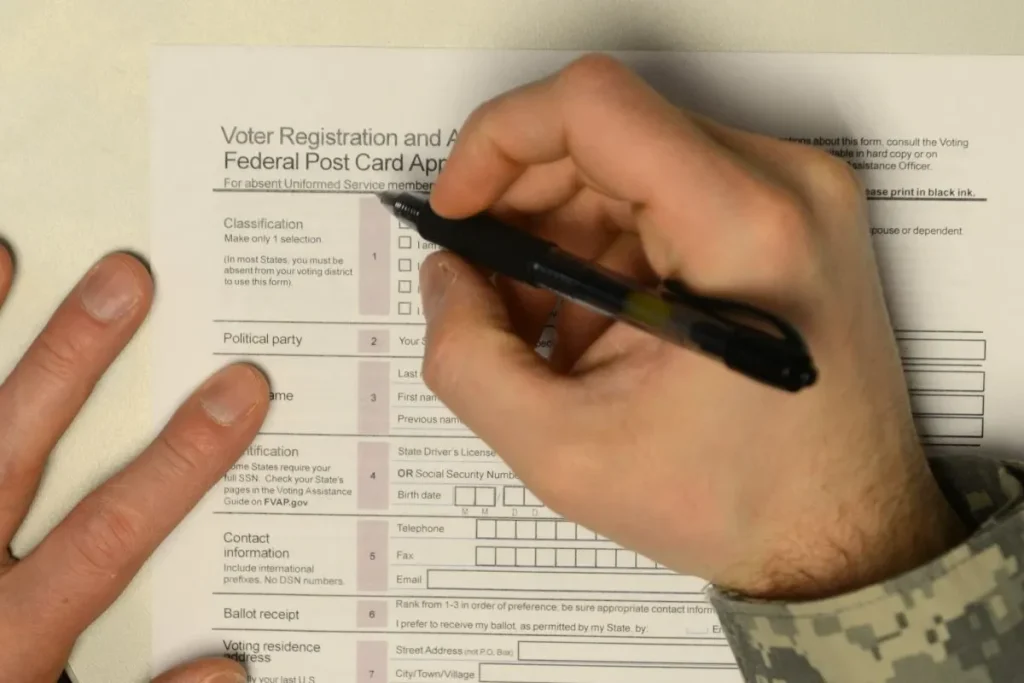 Post card application. By USNavy.