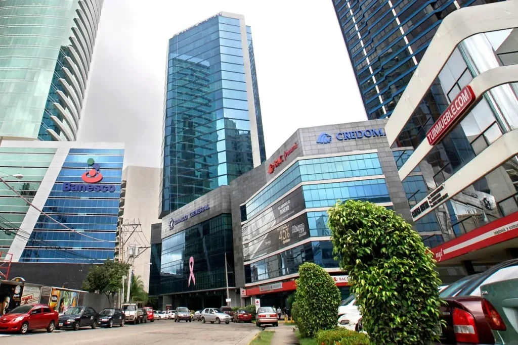 There are several companies on Panama. (By CapFi)