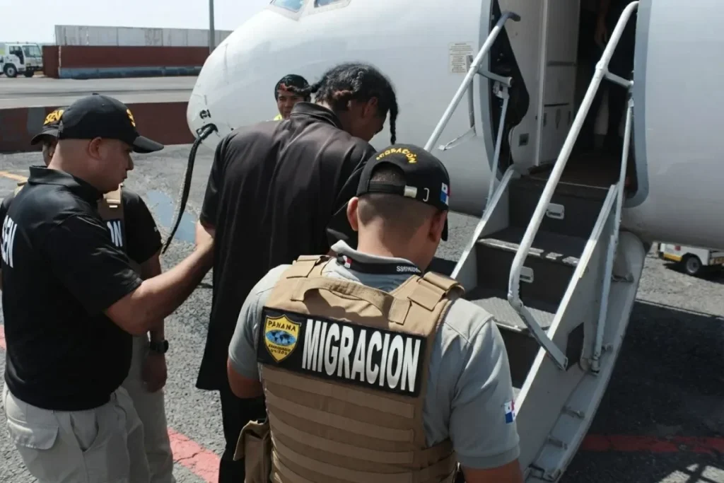 Tren de Aragua Expulsion. By EXPT.