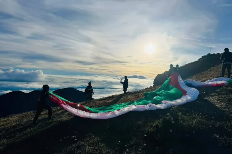 Volcán Barú Paragliding