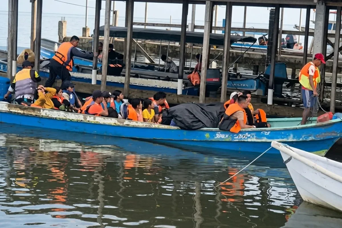 Boat Survivors in Chiriquí Grande. By Expat-Times, empowered by IA