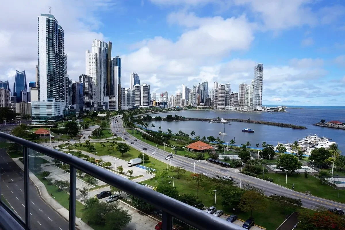 Bella Vista Communal Boar Launches Earthquake Preparedness Pilot for More than 500 High-Rises Ciudad de Panama Skyline. By Inmopanama.