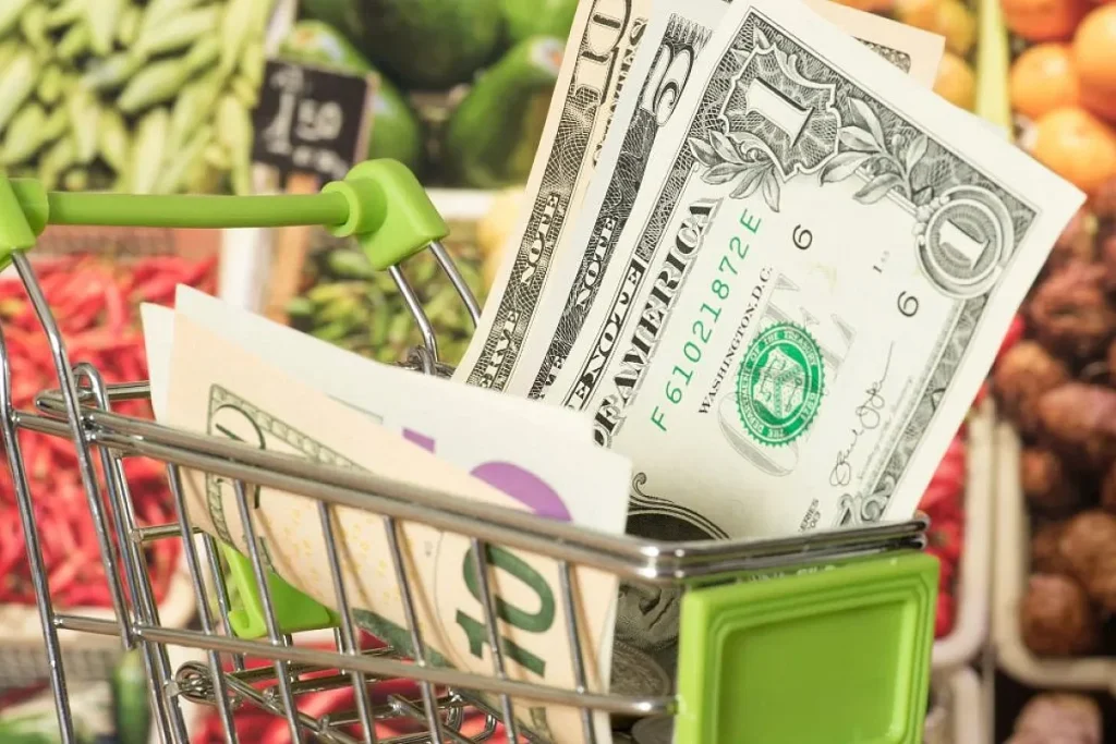 Food prices By Stock Adobe.